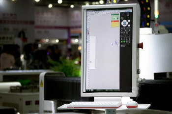 1500*3000mm 500w Racuys Or Ipg Fiber Laser Cutting Machine 1500*3000mm 500w Racuys বা Ipg ফাইবার লেজার কাটিং মেশিন