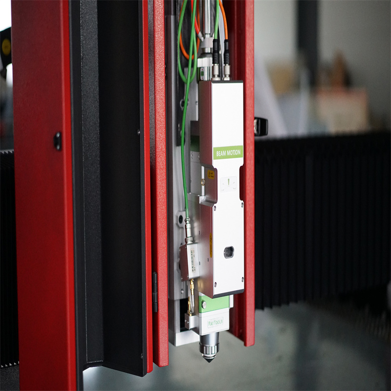 1530 2040 2060 2580 স্টেইনলেস স্টিলের জন্য হেভি ডিউটি স্বয়ংক্রিয় ফাইবার লেজার কাটিং মেশিন