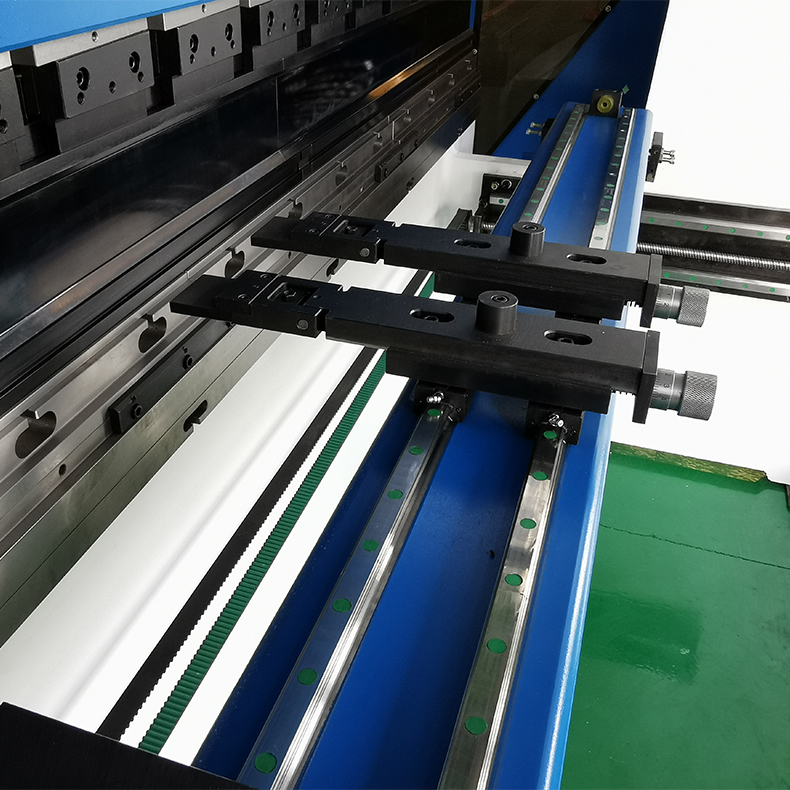 160t-4000 4-axis Cnc Hydraulic Bending Machine Press Brake 160t-4000 4-অক্ষ Cnc হাইড্রোলিক বেন্ডিং মেশিন প্রেস ব্রেক