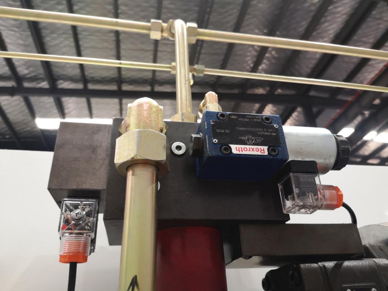 160t-4000 4-axis Cnc Hydraulic Bending Machine Press Brake 160t-4000 4-অক্ষ Cnc হাইড্রোলিক বেন্ডিং মেশিন প্রেস ব্রেক