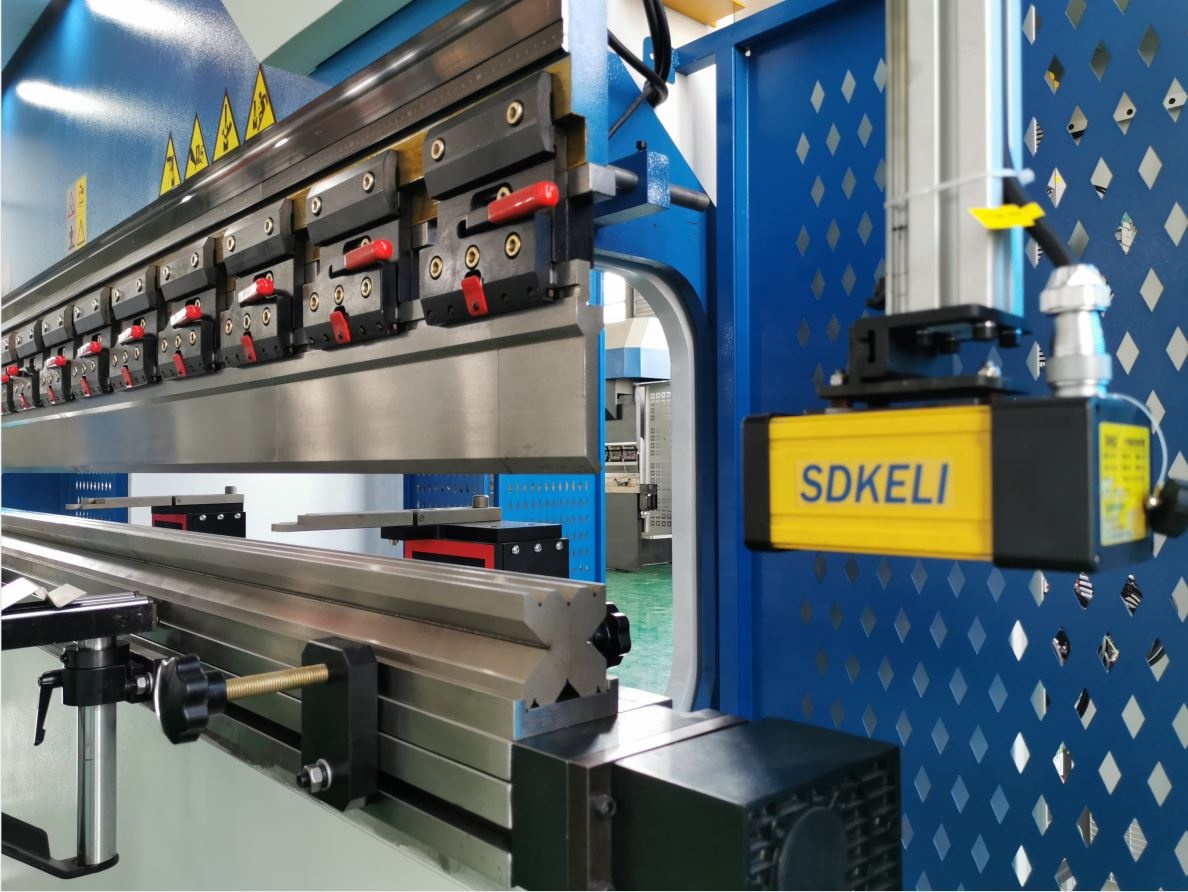 160t-4000 4-axis Cnc Hydraulic Bending Machine Press Brake 160t-4000 4-অক্ষ Cnc হাইড্রোলিক বেন্ডিং মেশিন প্রেস ব্রেক