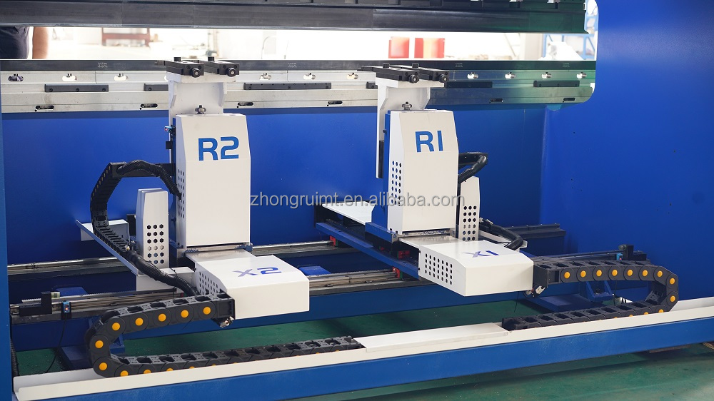 200t 300t Standard Industrial Press Brake Cnc Hydraulic Press Brake Machine 200t 300t স্ট্যান্ডার্ড ইন্ডাস্ট্রিয়াল প্রেস ব্রেক সিএনসি হাইড্রোলিক প্রেস ব্রেক মেশিন