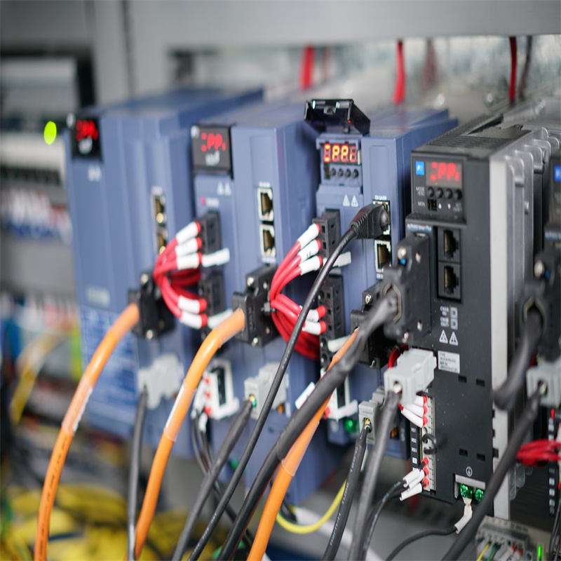 3015 1500x3000 অ্যালুমিনিয়াম ফাইবার লেজার কাটিং মেশিন শিল্প লেজার সরঞ্জাম