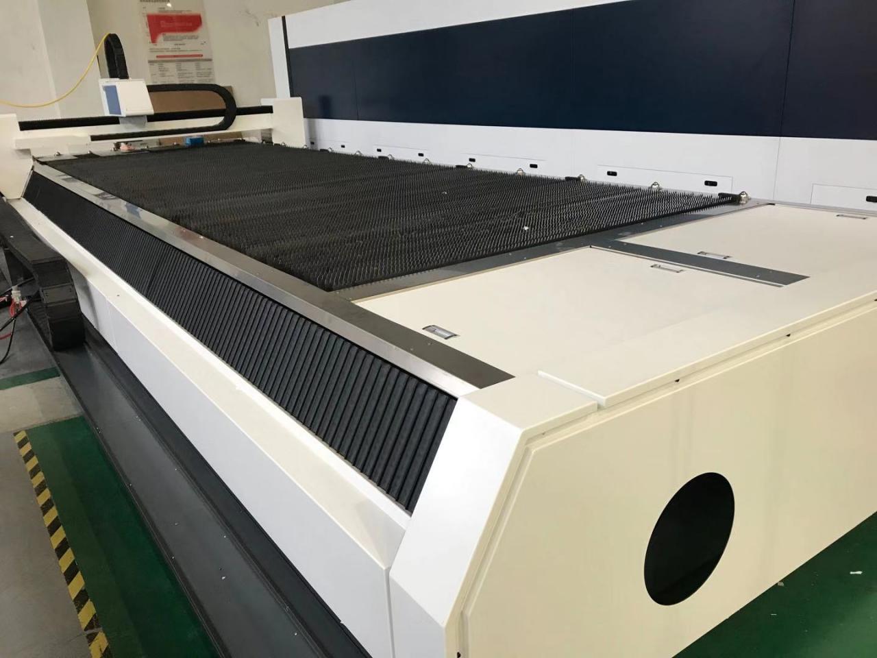 3015 4015 1kw To 6kw Cnc Fiber Laser Cutting Machine Raycus Laser Power 3015 4015 1kw থেকে 6kw Cnc ফাইবার লেজার কাটিং মেশিন রেকাস লেজার পাওয়ার