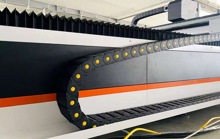 3015 Fiber Laser Cutting Machine For High-Speed Cutting Of 1-6mm Metal Materials 3015 ফাইবার লেজার কাটিং মেশিন 1-6 মিমি মেটাল ম্যাটেরিয়ালের হাই-স্পিড কাটিংয়ের জন্য