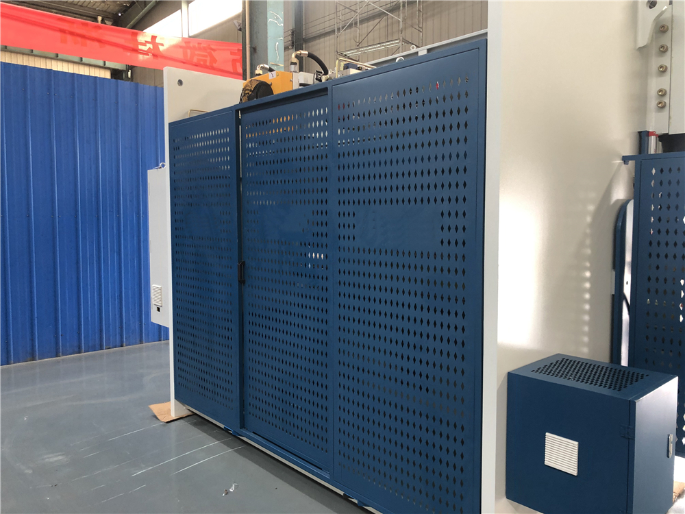 3+1 Axis Cnc Hydraulic Press Brake With Esa System Esa সিস্টেম সহ 3+1 Axis Cnc হাইড্রোলিক প্রেস ব্রেক