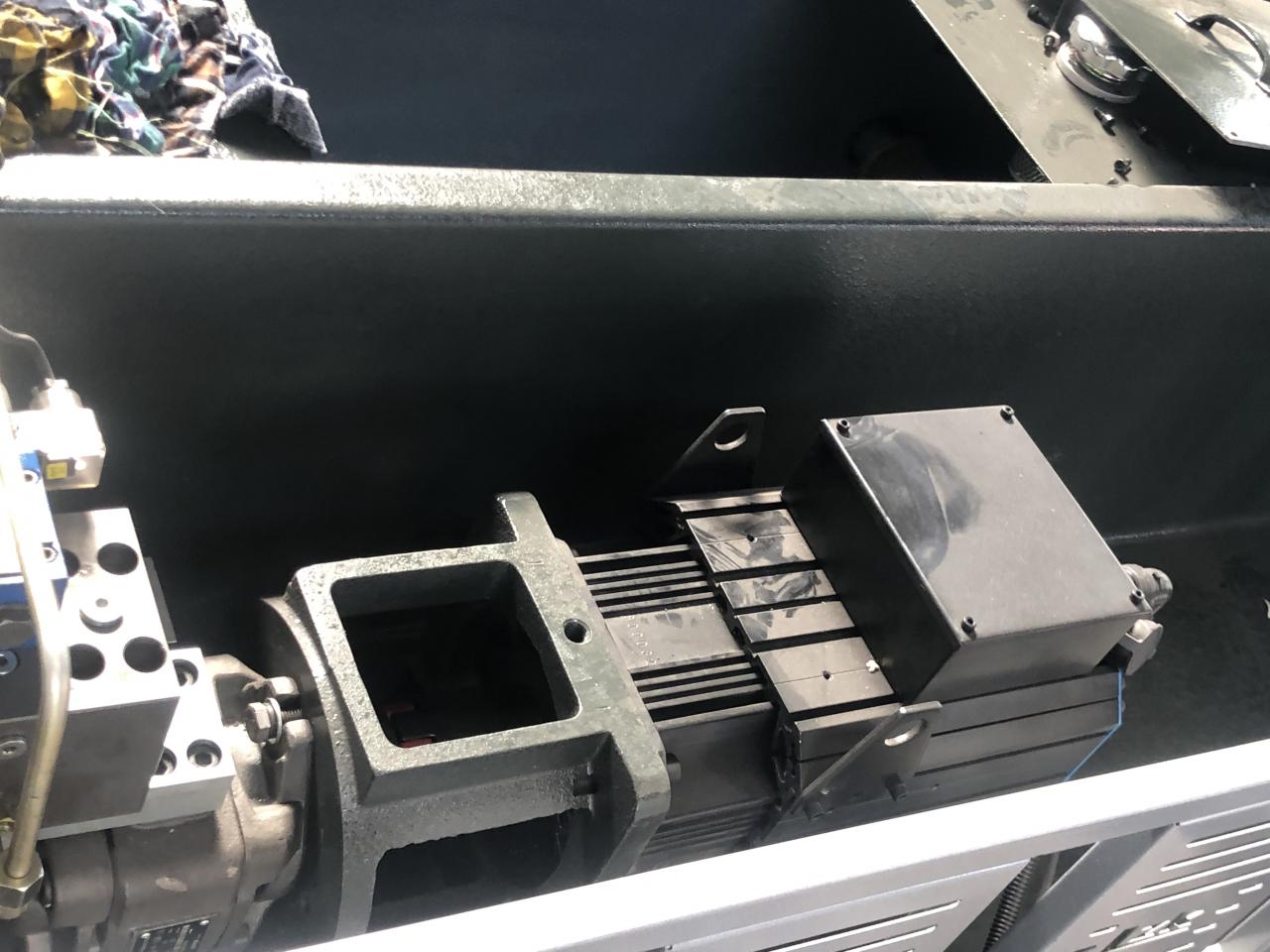 3+1 Axis Cnc Hydraulic Press Brake With Esa System Esa সিস্টেম সহ 3+1 Axis Cnc হাইড্রোলিক প্রেস ব্রেক