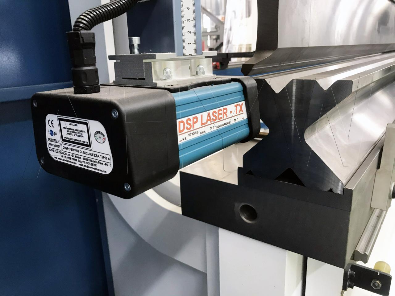 4 Axis Cnc Tandem Press Brake With Delem Da58t 2d Graphical Controller 4 Axis Cnc Tandem প্রেস ব্রেক সঙ্গে Delem Da58t 2d গ্রাফিকাল কন্ট্রোলার