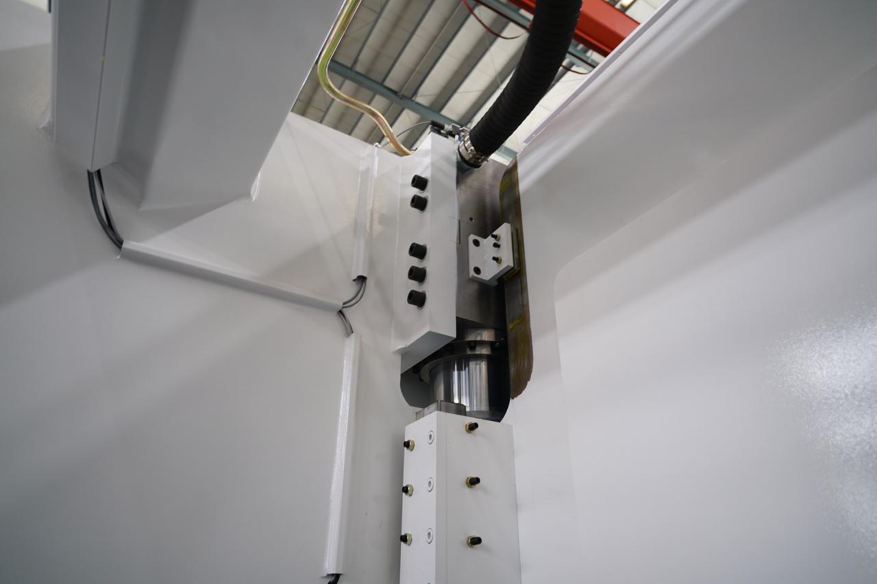 4 Axis Cnc Tandem Press Brake With Delem Da58t 2d Graphical Controller 4 Axis Cnc Tandem প্রেস ব্রেক সঙ্গে Delem Da58t 2d গ্রাফিকাল কন্ট্রোলার