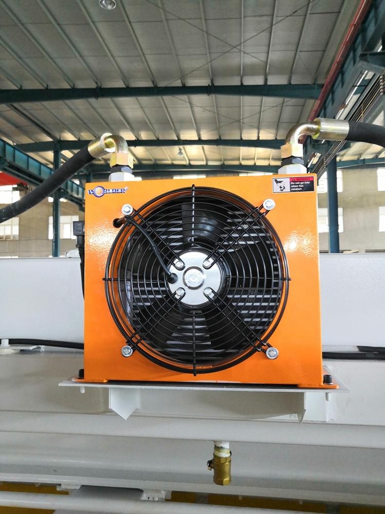 6mm Q11 Electric Sheet Plate Shearing Machine 8 Feet Sheet Metal Shearing Machine 6mm Q11 বৈদ্যুতিক শীট প্লেট শিয়ারিং মেশিন 8 ফুট শীট মেটাল শিয়ারিং মেশিন