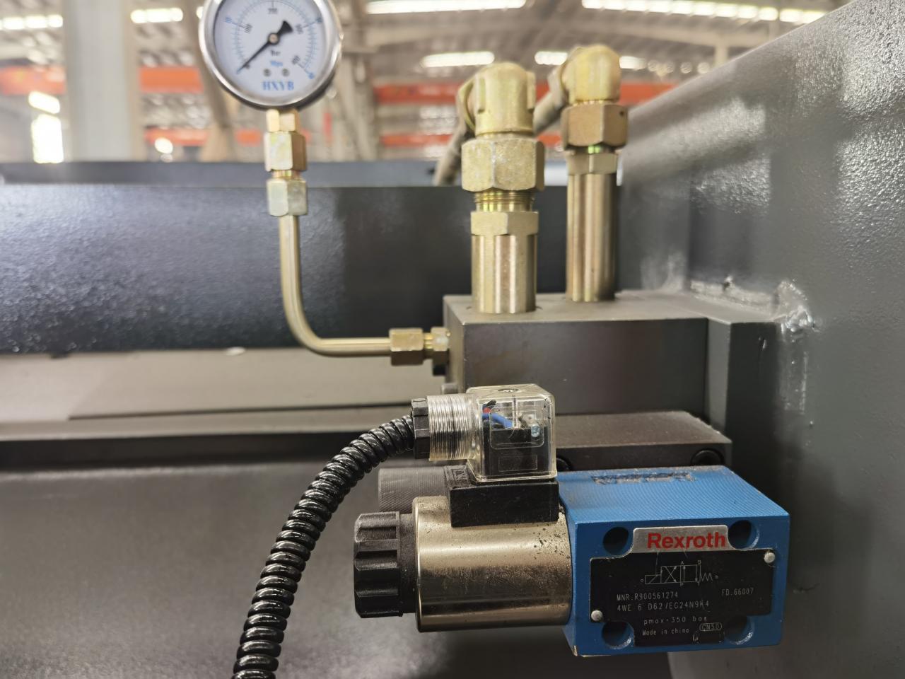 6x3200mm স্টেইনলেস স্টীল প্লেট কাটিং মেশিন, স্বয়ংক্রিয় লোহা শীট শিয়ারিং মেশিন