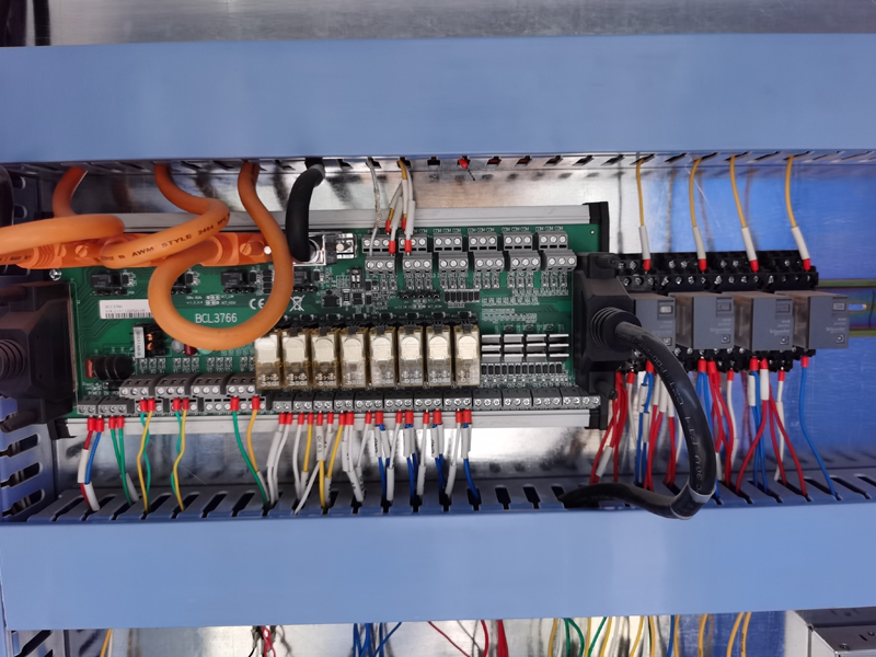 8mm 10mm Carbon Steel Laser Cutter 1530 4020 Cnc Fiber Laser Cutting Machine 8 মিমি 10 মিমি কার্বন স্টিল লেজার কাটার 1530 4020 সিএনসি ফাইবার লেজার কাটার মেশিন