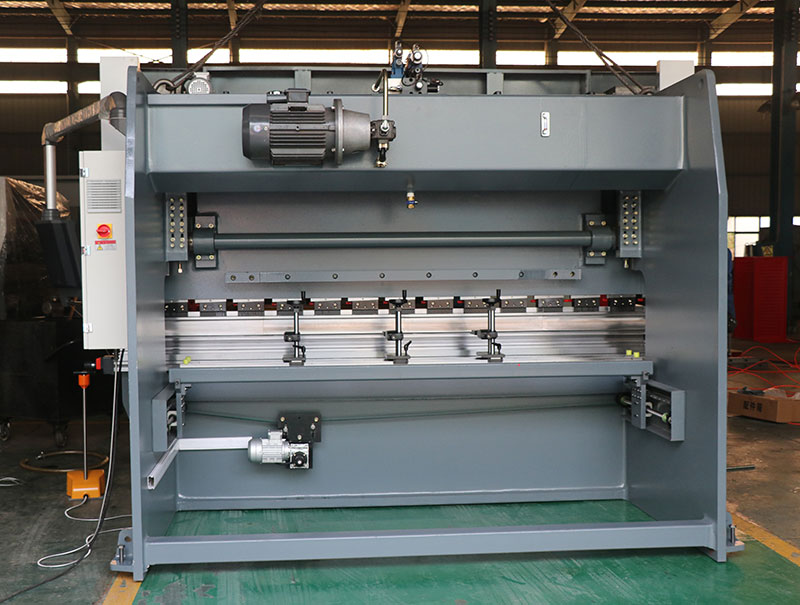 মেটাল প্রেস ব্রেক Wc-63t3200 মেটাল শিট বেন্ডিং মেশিন Cnc হাইড্রোলিক প্রেস ব্রেক