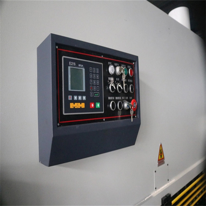 Qc12k-4x2500 Cnc হাইড্রোলিক কাস্টমাইজড শিয়ারিং মেশিন কাটার মেশিন
