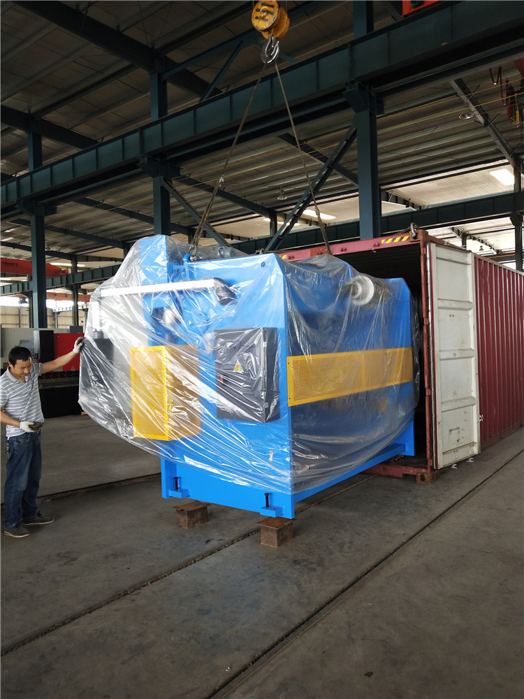 China Metal Hydraulic Press Brake Machine With Reasonable Price চায়না মেটাল হাইড্রোলিক প্রেস ব্রেক মেশিন যুক্তিসঙ্গত দামের সাথে