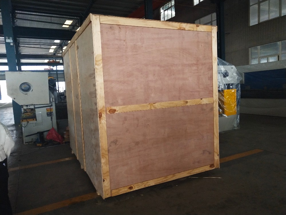 China Metal Hydraulic Press Brake Machine With Reasonable Price চায়না মেটাল হাইড্রোলিক প্রেস ব্রেক মেশিন যুক্তিসঙ্গত দামের সাথে