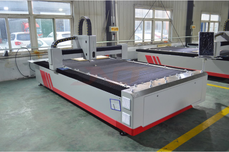 Cnc 2000w Fiber Laser Cutting Machine For Industrial Metal Sheet Cutting শিল্প ধাতু শীট কাটার জন্য Cnc 2000w ফাইবার লেজার কাটিং মেশিন