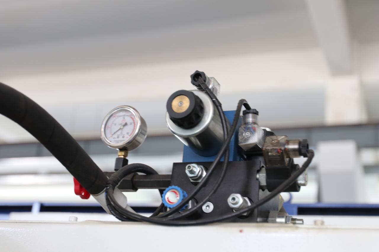 Cnc Hydraulic Press Brake Machine Bending Servo Electric Press Brake 40T Cnc হাইড্রোলিক প্রেস ব্রেক মেশিন বেন্ডিং সার্ভো ইলেকট্রিক প্রেস ব্রেক 40T