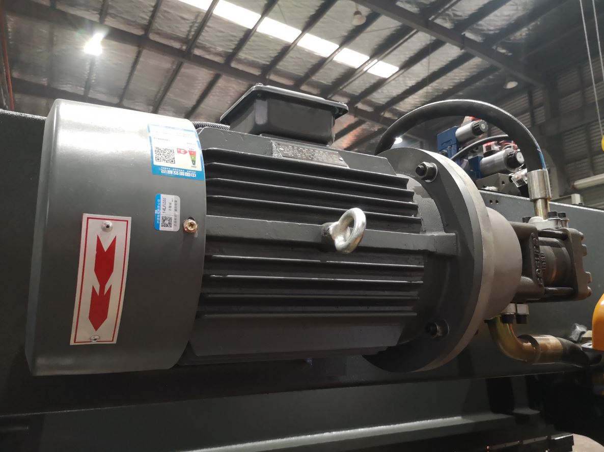 Delem Da66t 125 3+1 4+1 6+1 8+1 Cnc Hydraulic Press Brake For Metal Plate Bending Delem Da66t 125 3+1 4+1 6+1 8+1 Cnc হাইড্রোলিক প্রেস ব্রেক মেটাল প্লেট বাঁকানোর জন্য