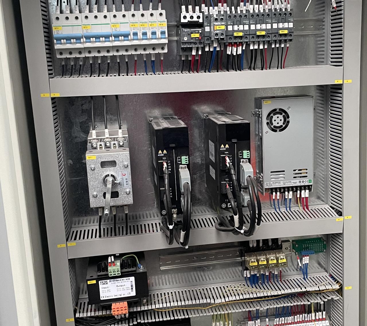 High Quality 3m Press Brake Machine Hydraulic 100 Ton For Sheet Metal Bending শীট মেটাল নমনের জন্য উচ্চ মানের 3m প্রেস ব্রেক মেশিন হাইড্রোলিক 100 টন