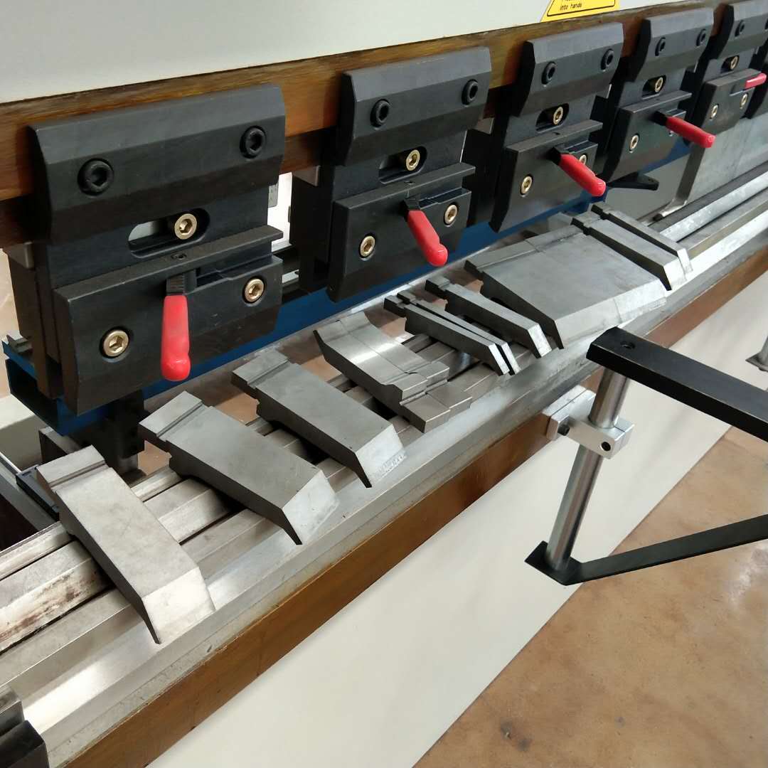 130t/3200mm 4+1 Axis Delem Da53t Cnc প্রেস ব্রেক এর হাইড্রোলিক প্রেস ব্রেক