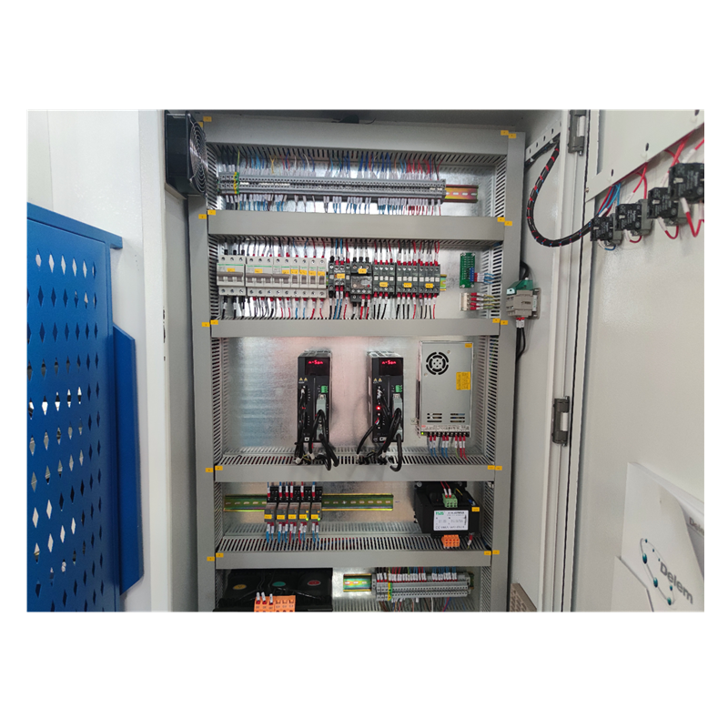 Hydraulic Press Brake Of 130t/3200mm 4+1 Axis Delem Da53t Cnc Press Brake 130t/3200mm 4+1 Axis Delem Da53t Cnc প্রেস ব্রেক এর হাইড্রোলিক প্রেস ব্রেক