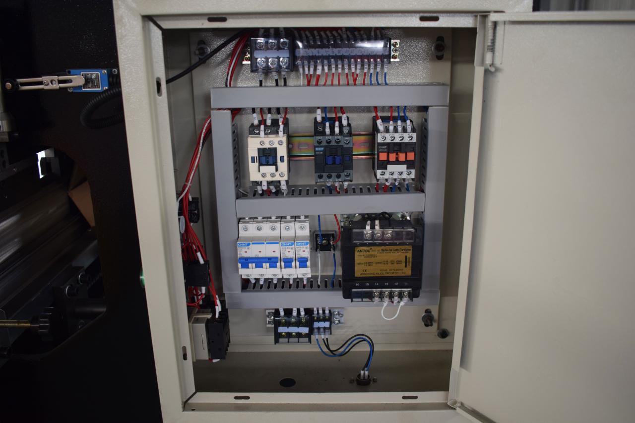 হাইড্রোলিক শীট মেটাল নমন Cnc প্রেস ব্রেক মেশিন Wc67y