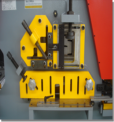 Steel Plate Angle Cutting Punching Notching Machine Hydraulic Ironworker For Sale স্টিল প্লেট অ্যাঙ্গেল কাটিং পাঞ্চিং নচিং মেশিন হাইড্রোলিক আয়রনওয়ার্কার বিক্রয়ের জন্য