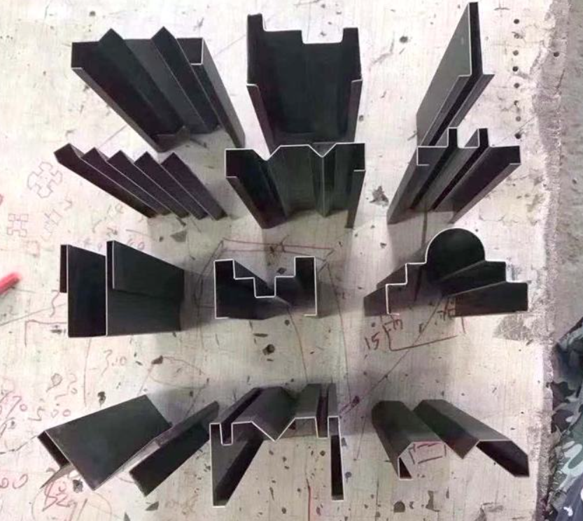 Wc67yk 80 100 160 200 Ton 3200mm E21 Nc Sheet Metal Oil Hydraulic Press Brake Price Wc67yk 80 100 160 200 টন 3200mm E21 Nc শিট মেটাল অয়েল হাইড্রোলিক প্রেস ব্রেক মূল্য